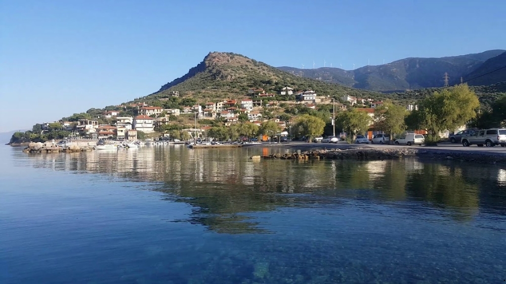 Παραλία Γλυφάδα Φωκίδα