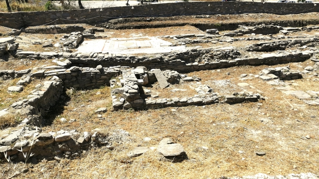 Πάρος Αρχαιολογικοί Χώροι
