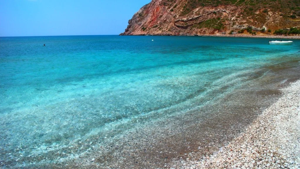 Αγία Κυριακή Παραλία Μήλος
