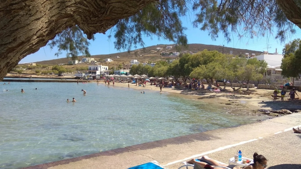 Αζόλυμνος Παραλίες Σύρου