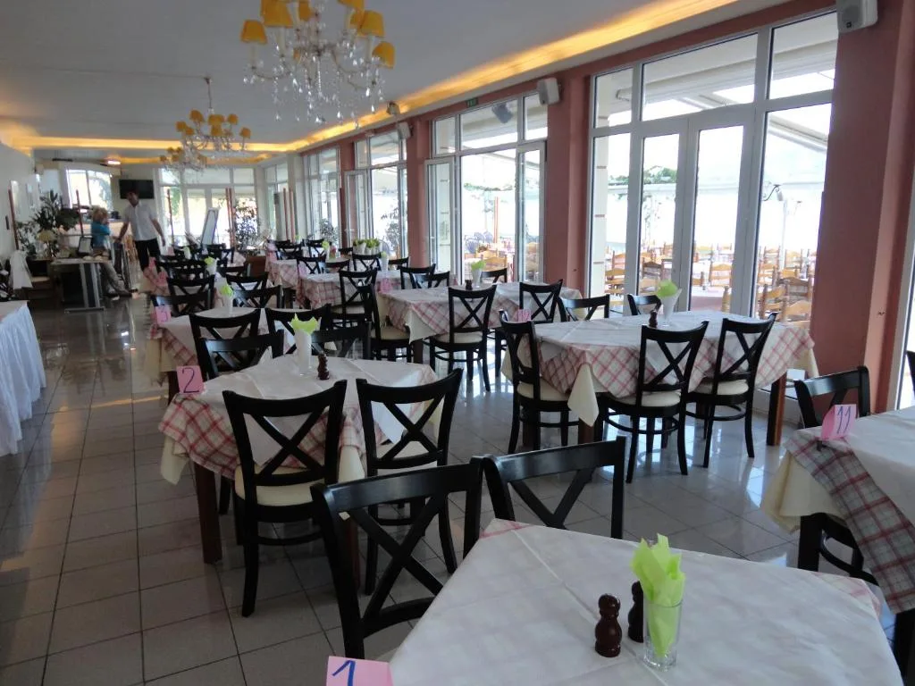 new-aegli-resort-hotel-poros-restaurant