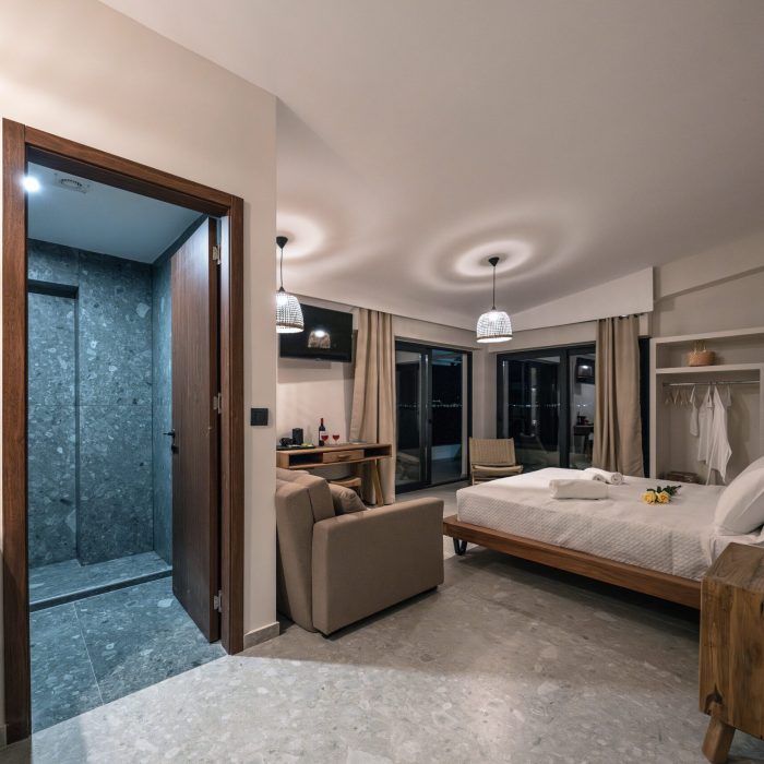 elion-seaside-resort-hotel-evia-luxury-room-3