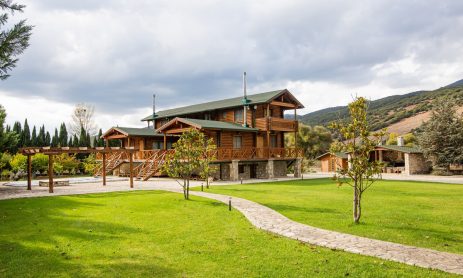 chalet-styga-kalavryta-exterior-1